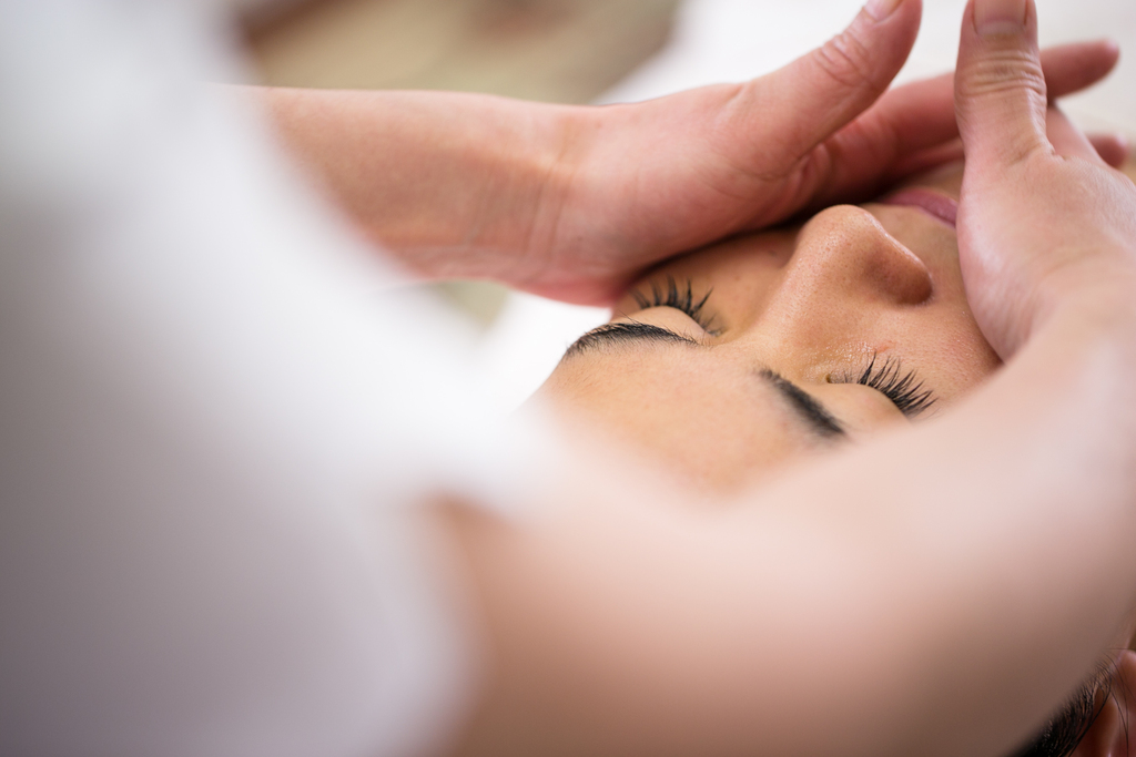 美肌に影響する首や頭・肩の筋肉